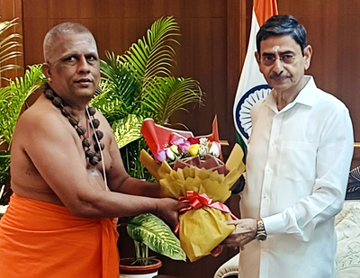 Tiruvannamalai Adheenam Shri Shri karunanidhi swamikal
